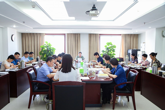 152042-286634.jpg 150729-103599.jpg