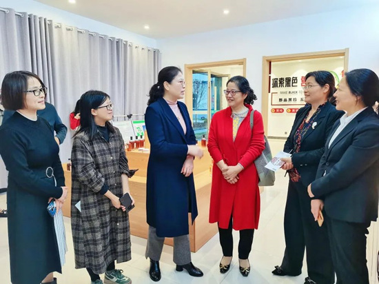 083818-100586.jpg 640.jpg