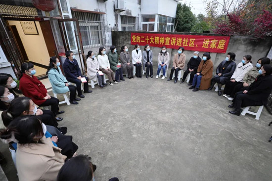 082934-126960.jpg 640.jpg