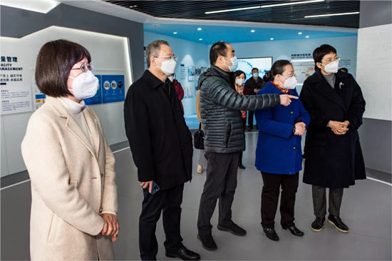 081058-283536.jpg 640.jpg