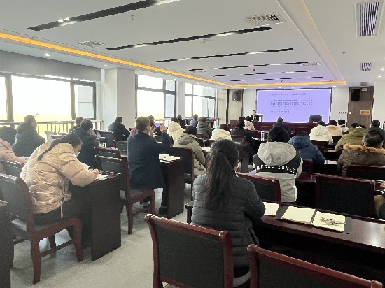 112203-136552.jpg 084827-390255.jpg