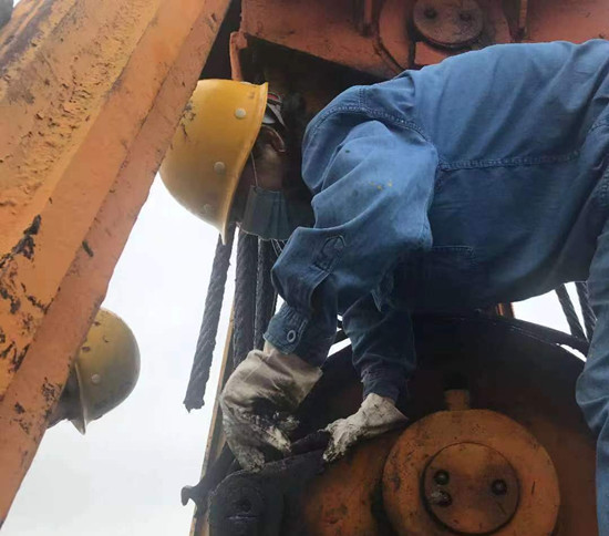 085642-944160.jpg 640 (1).jpg