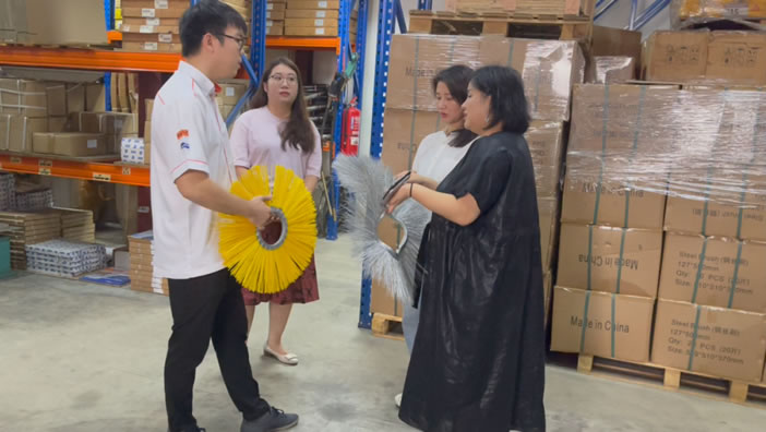 082746-360176.jpg 3.jpg