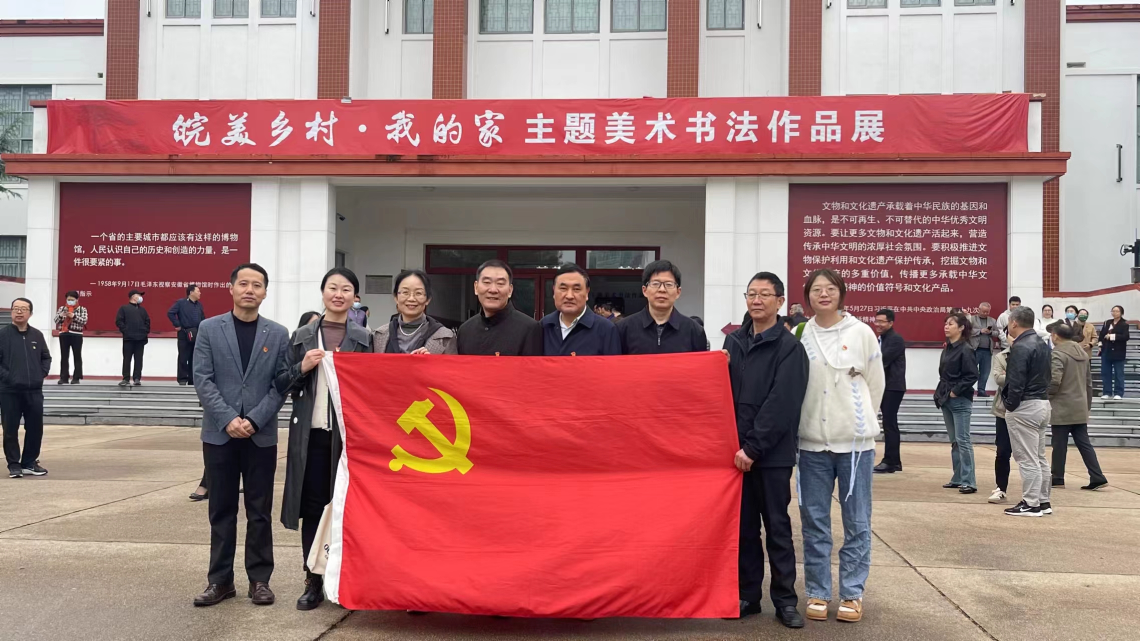 154456-120906.jpg 154456-120906.jpg