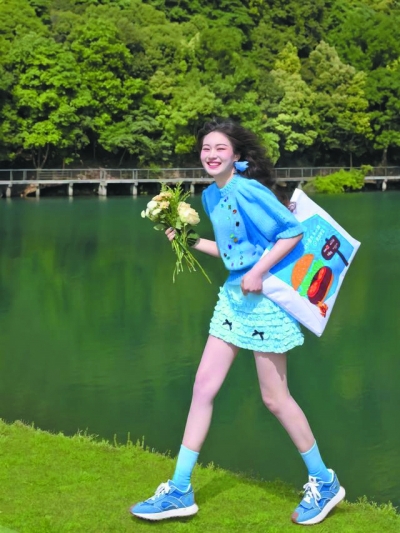 085749-615612.jpg xiangdp3c54_b.jpg