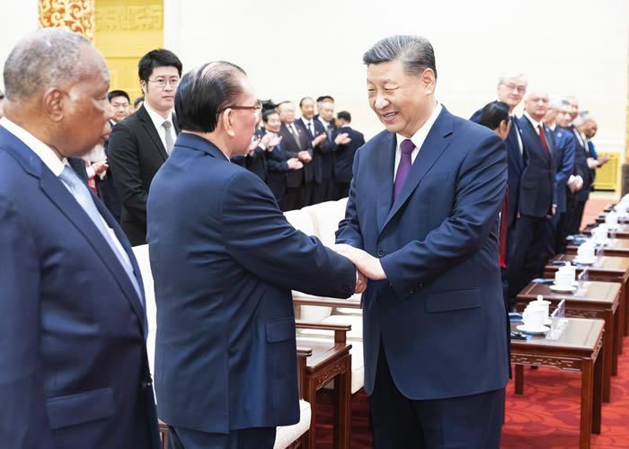 060648-678094.jpg 2.jpg