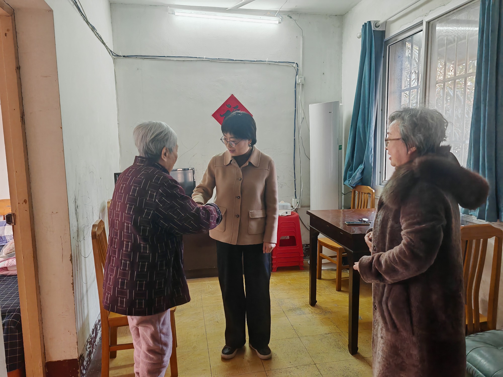 152758-118096.jpg 152758-118096.jpg