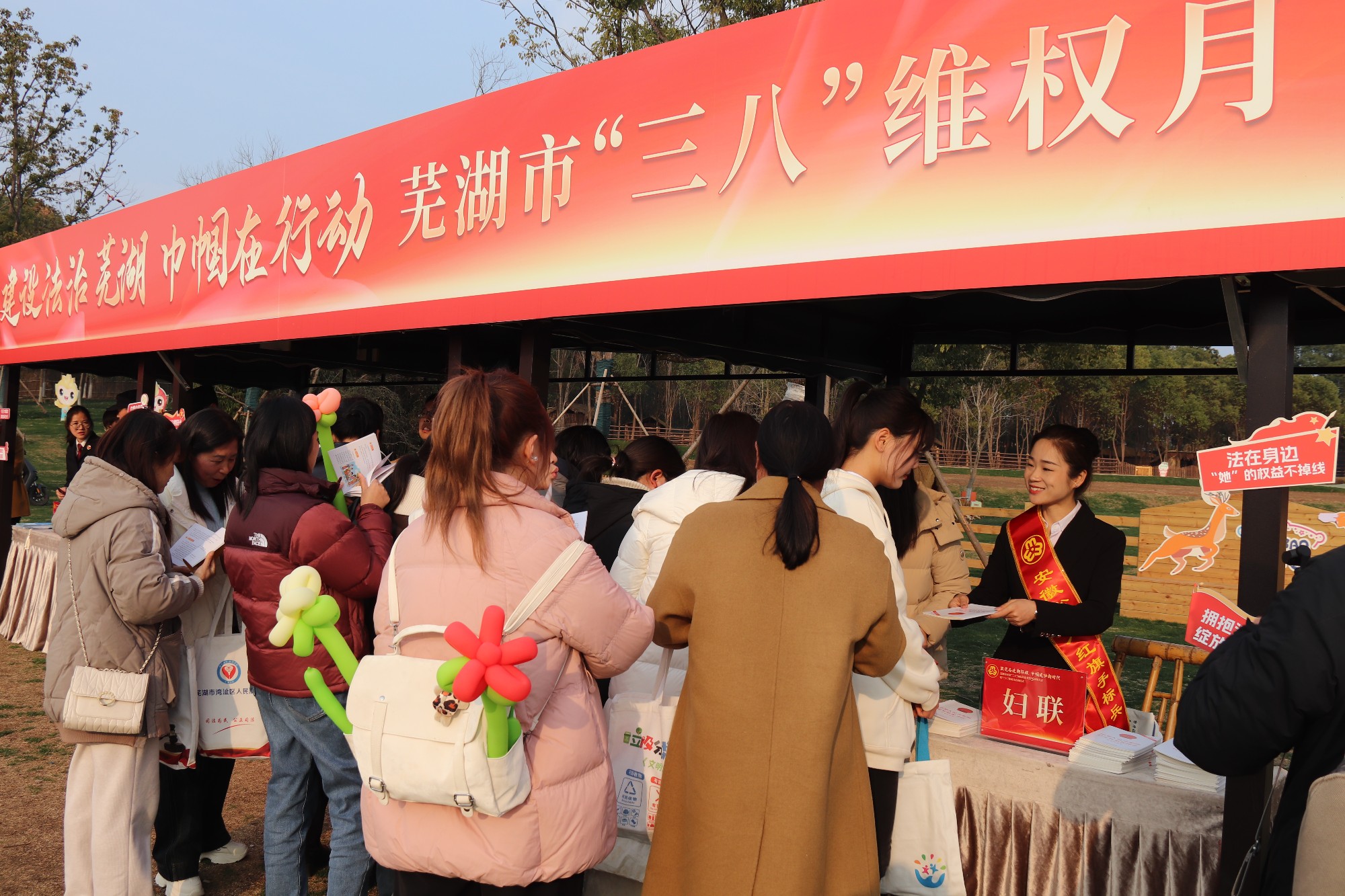 162924-118466.jpg 162924-118466.jpg