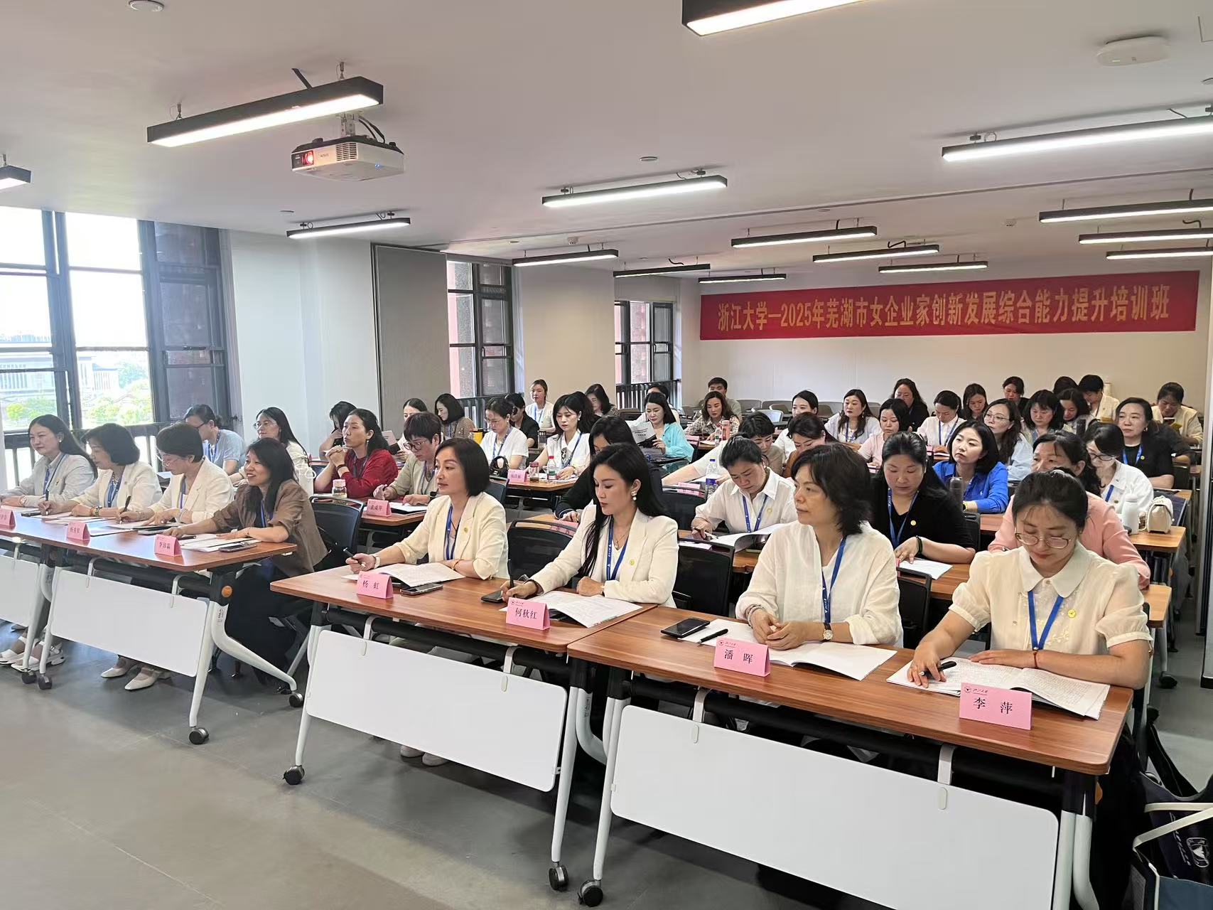 084943-126371.jpg 084943-126371.jpg