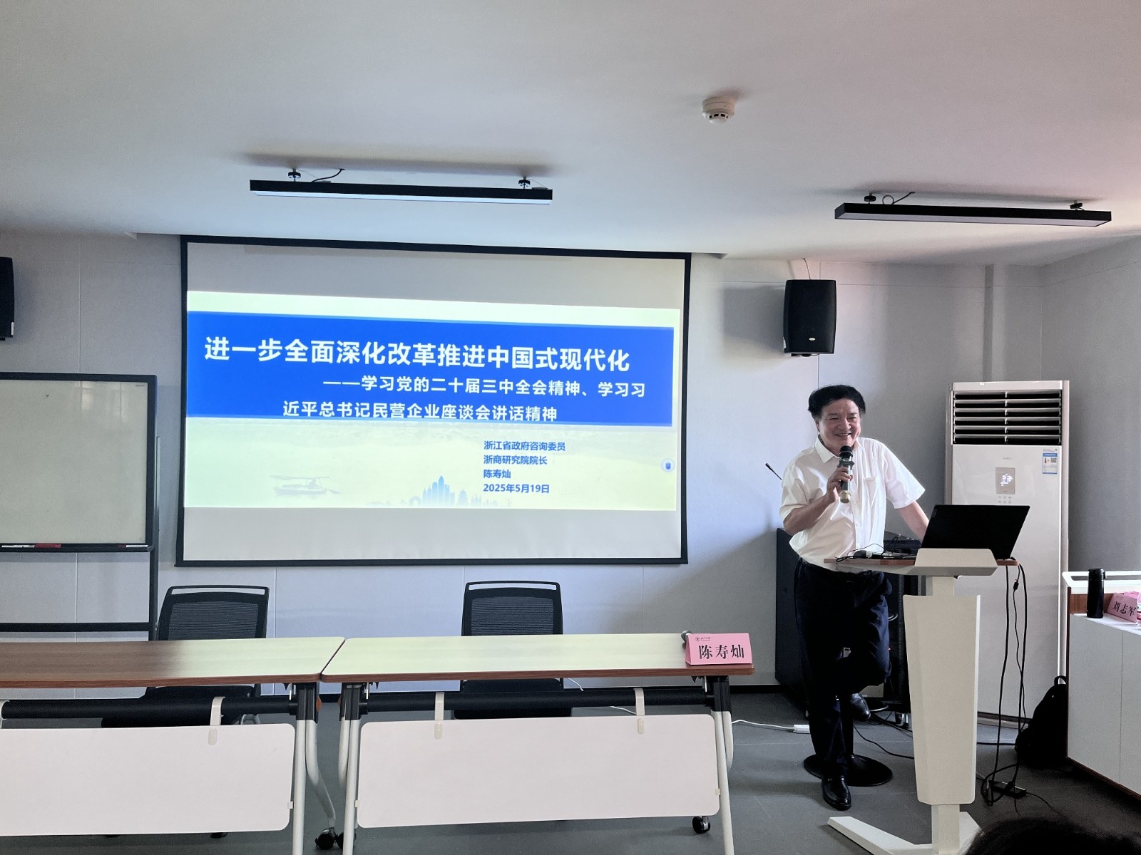 155250-114279.jpg 155250-114279.jpg