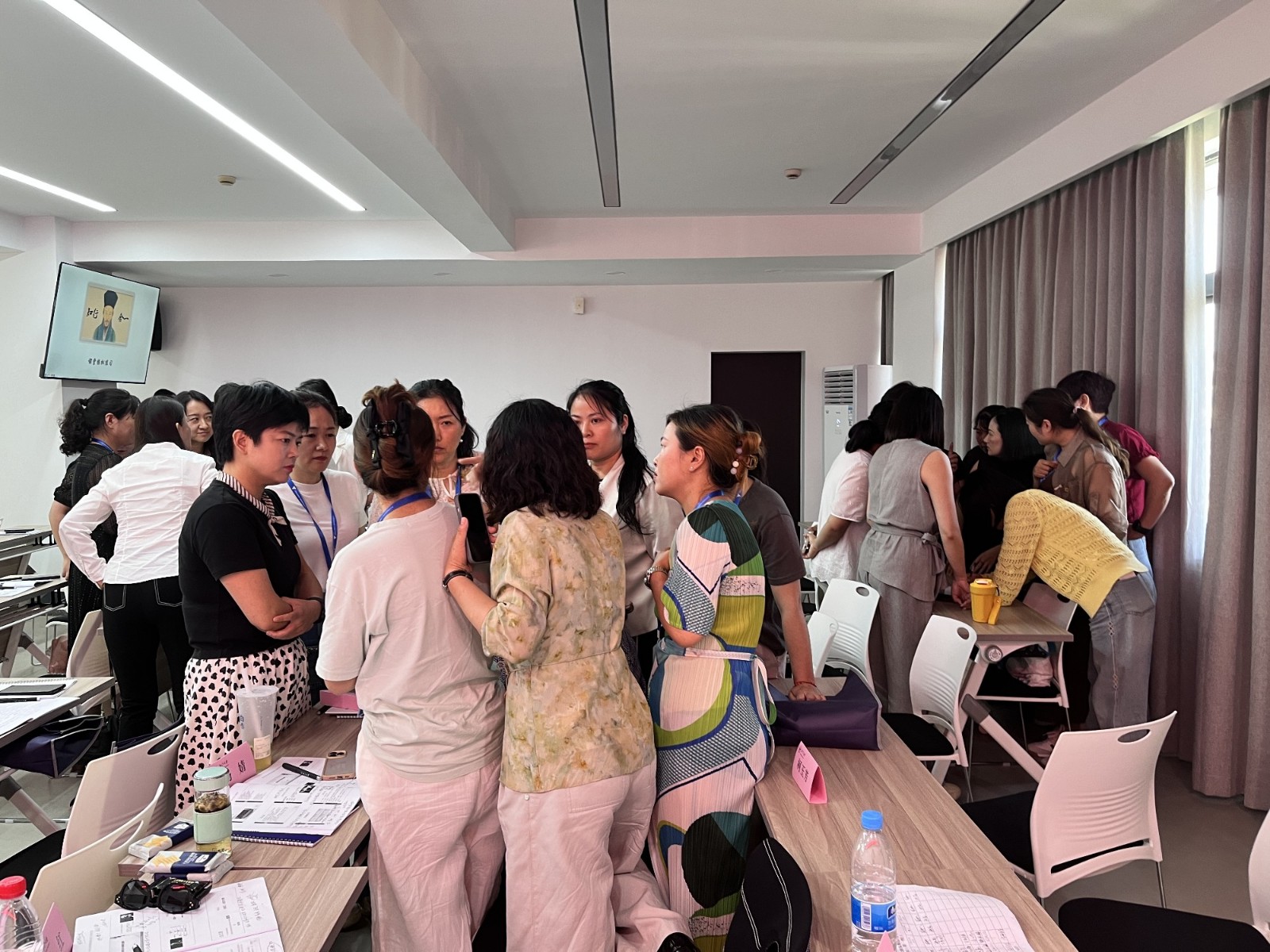 155426-219892.jpg 155426-219892.jpg