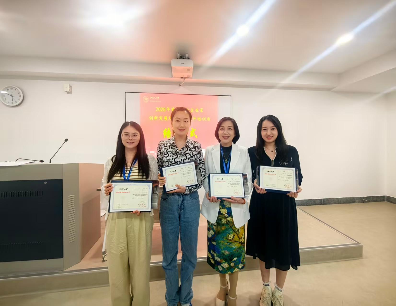 155442-122640.jpg 155442-122640.jpg