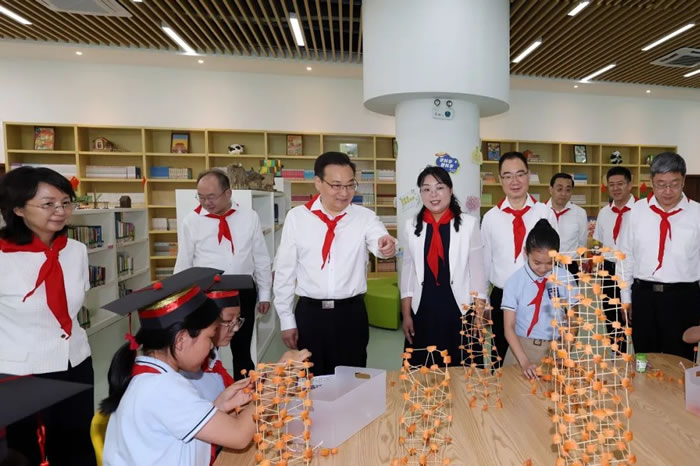 081538-594527.jpg 3.jpg