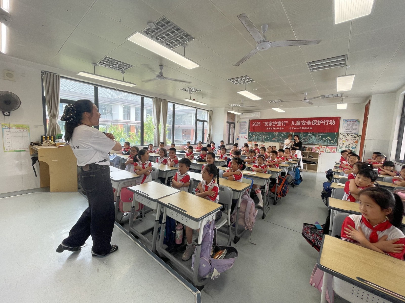 160839-158830.jpg 160839-158830.jpg