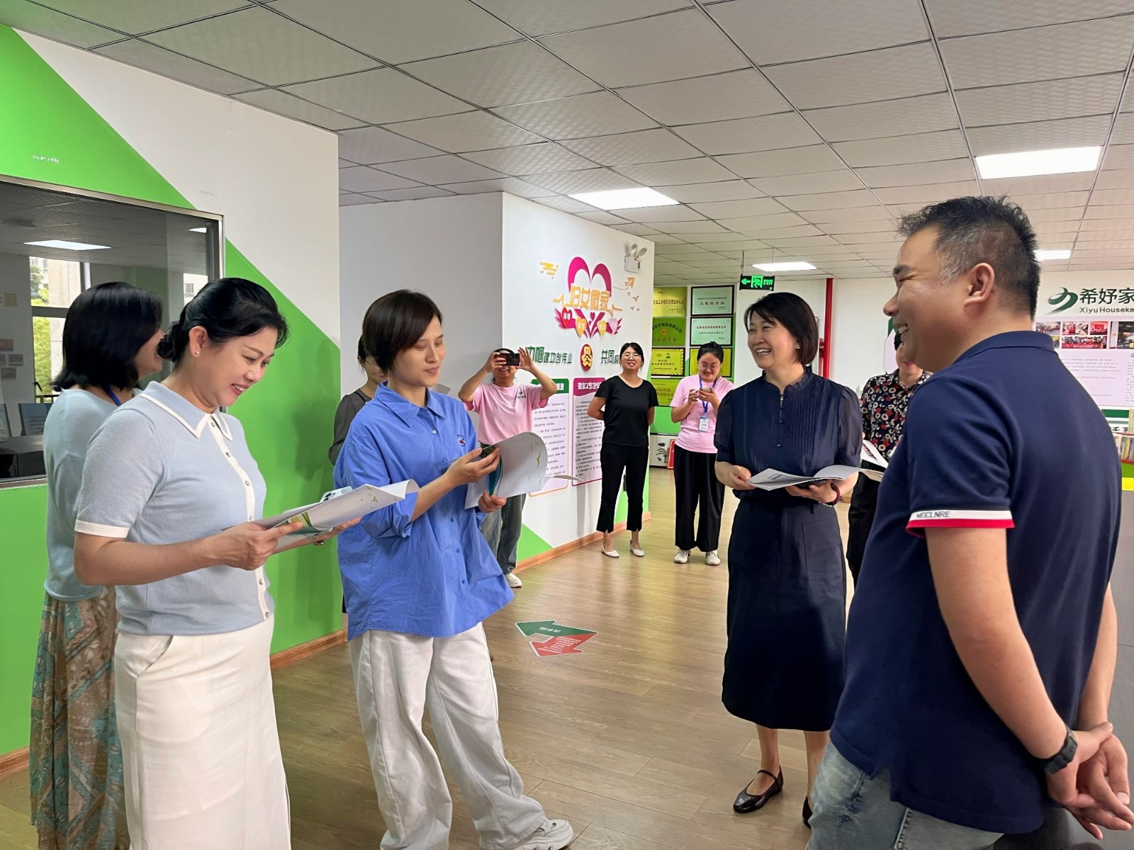 164005-414180.jpg 164005-414180.jpg