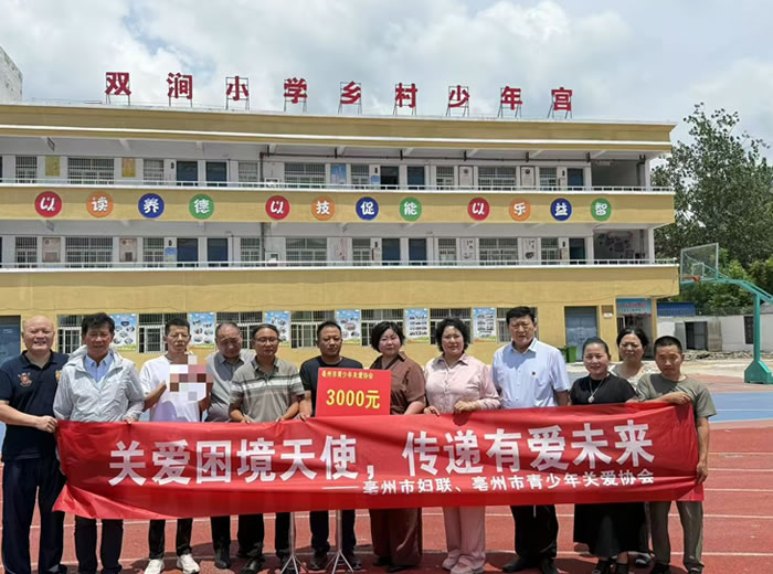 052010-701848.jpg 1.jpg