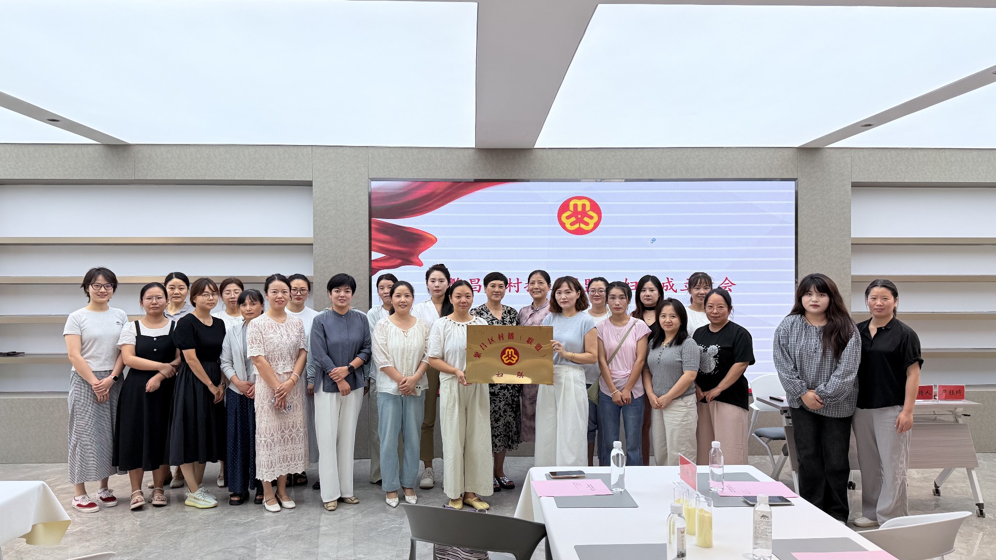 101110-744102.jpg 101110-744102.jpg