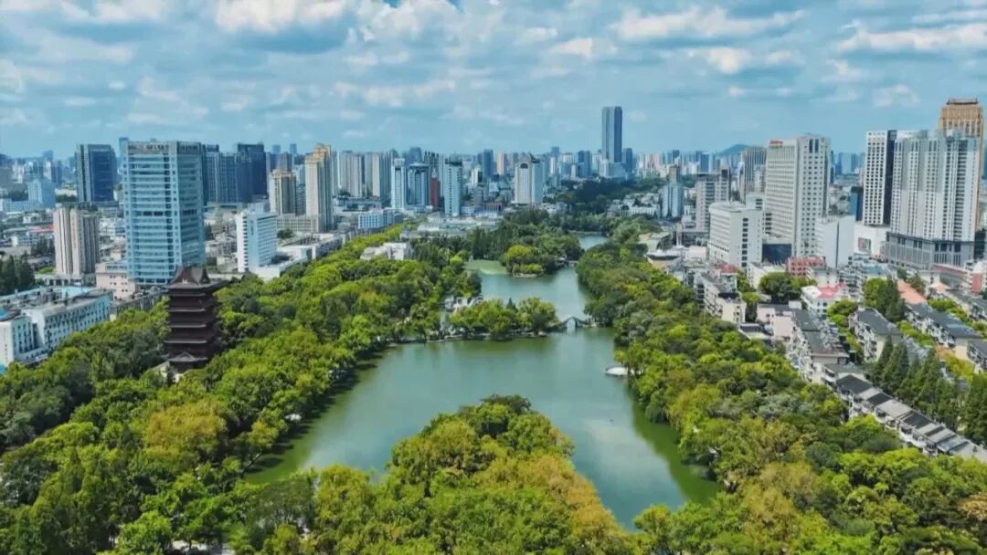 103126-603922.jpg 103126-603922.jpg