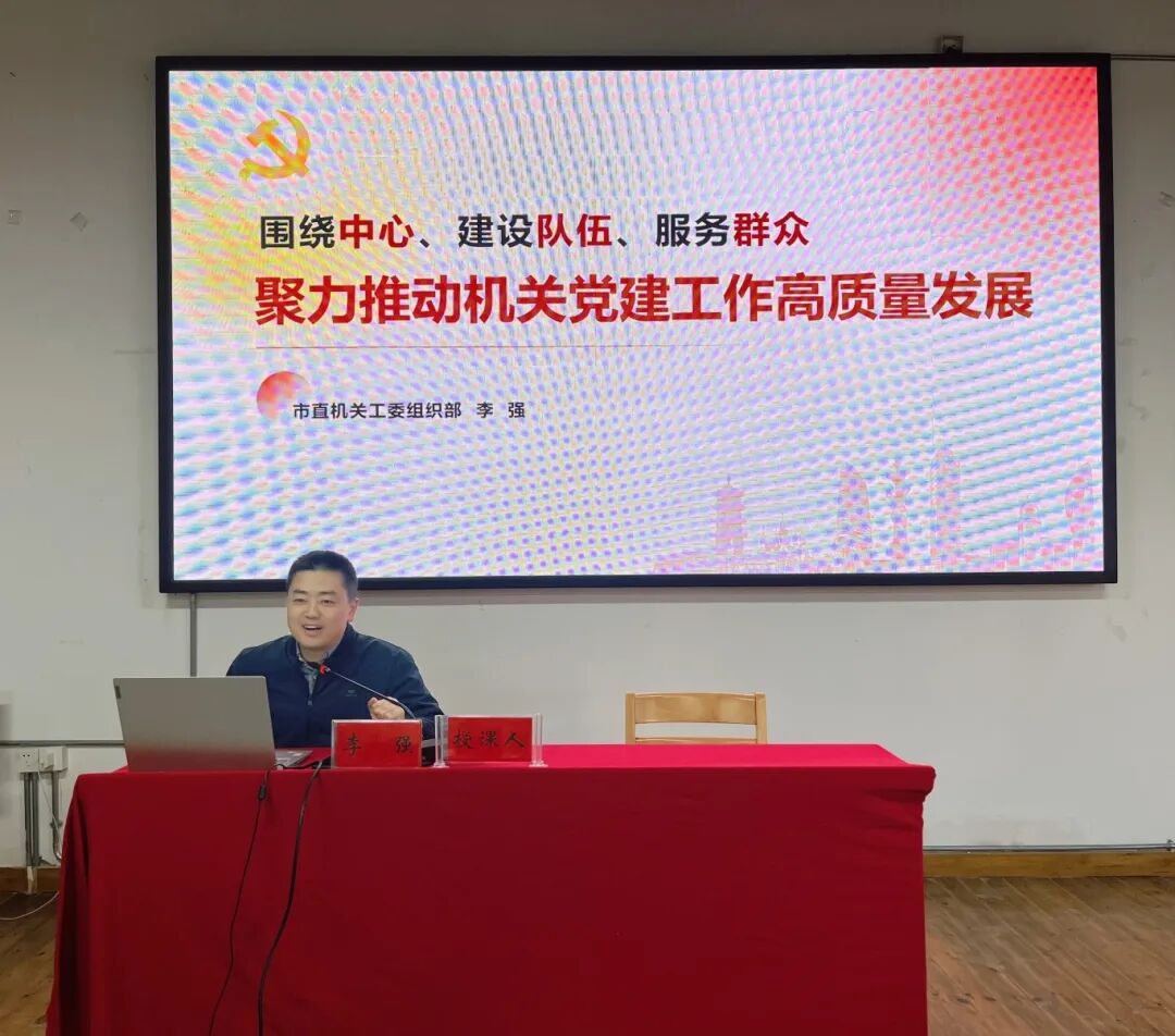 104658-551948.jpg 104658-551948.jpg