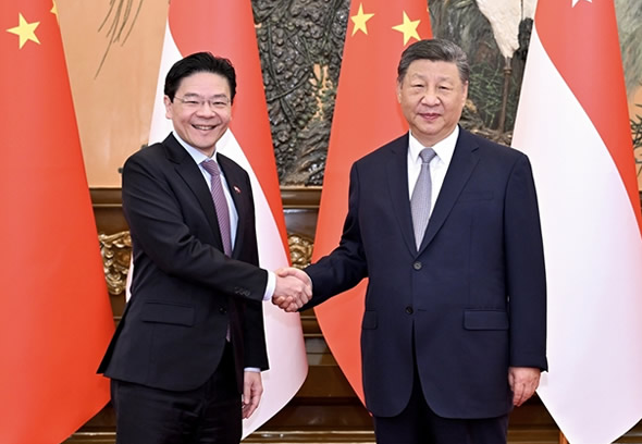 習近平會見新加坡總理黃循財