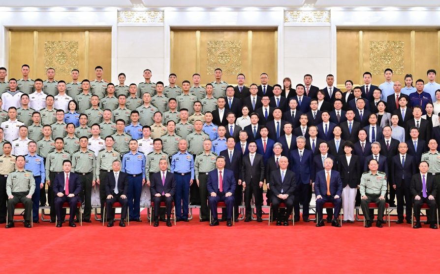 習近平親切接見中國人民抗日戰爭暨世界反法西斯戰爭勝利80周年…